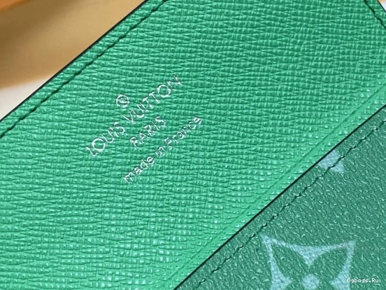 Holder Card Necklace-7.6*10*0.5CM VUITTON LOUIS 0101